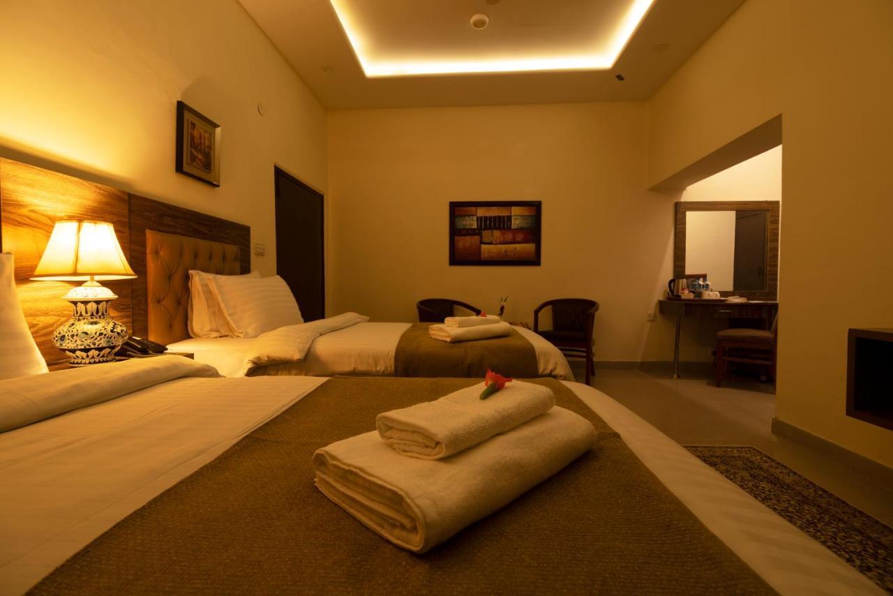 Hotel One Lalazar Multan Exterior foto