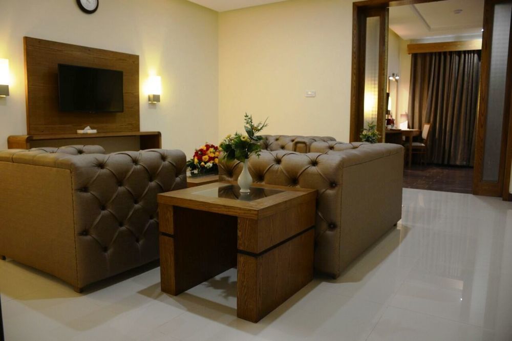 Hotel One Lalazar Multan Exterior foto