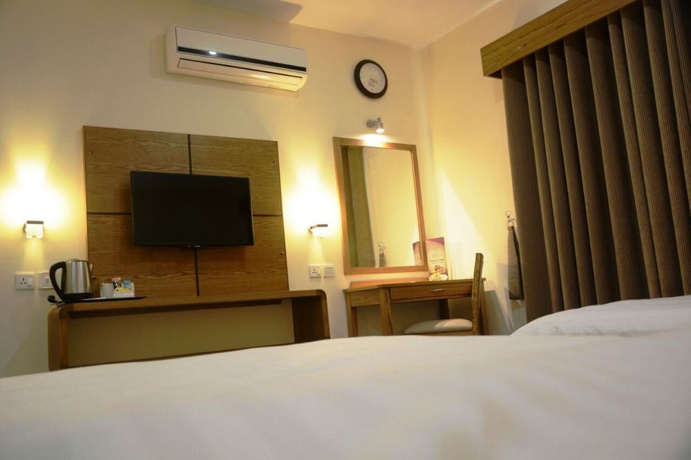 Hotel One Lalazar Multan Exterior foto